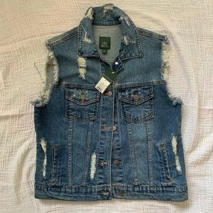 Wild Fable distressed Jean vest